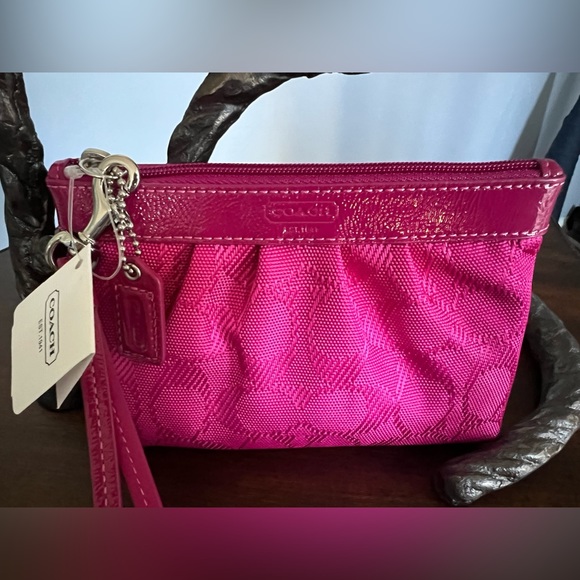 Coach Fuchsia Wristlet - Picture 3 of 4